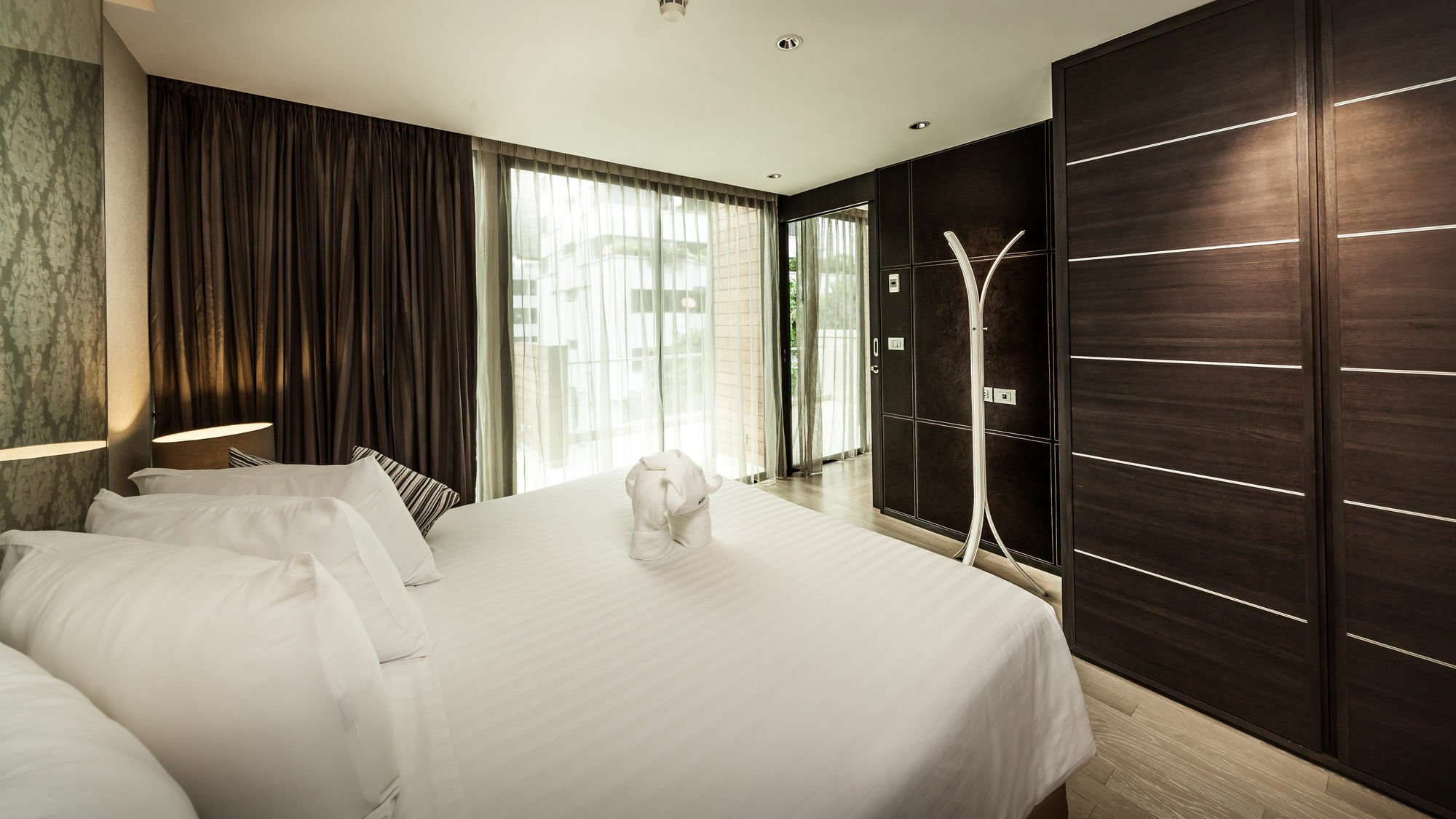Arcadia Residence Ploenchit By Compass Hospitality Bangkok Exteriér fotografie